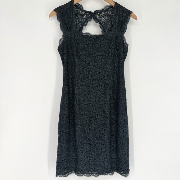 Adrianna Papell Dresses & Skirts - Adrianna Papell Floral Lace Sheath Dress Size 8 Black Cocktail Formal Keyhole